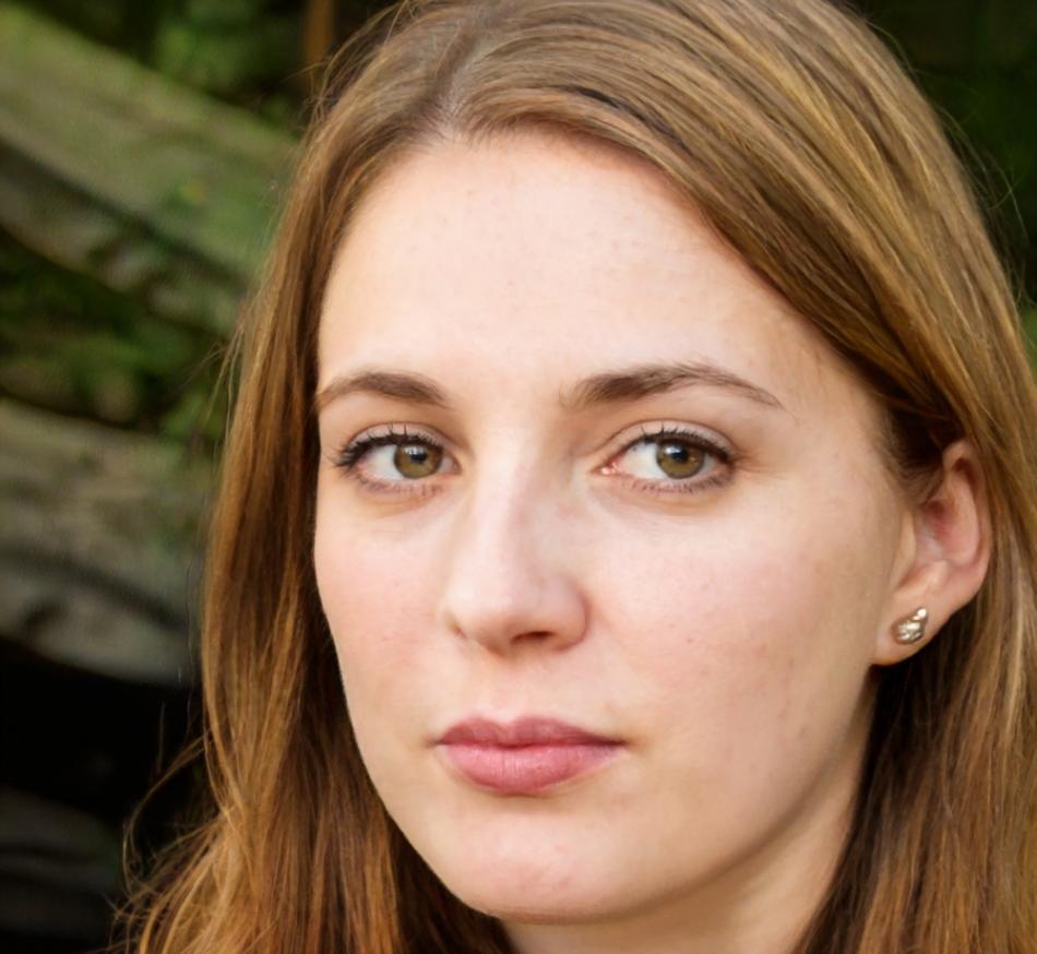 Portrait de Sophie Delacroix, spécialiste en gestion des risques financiers